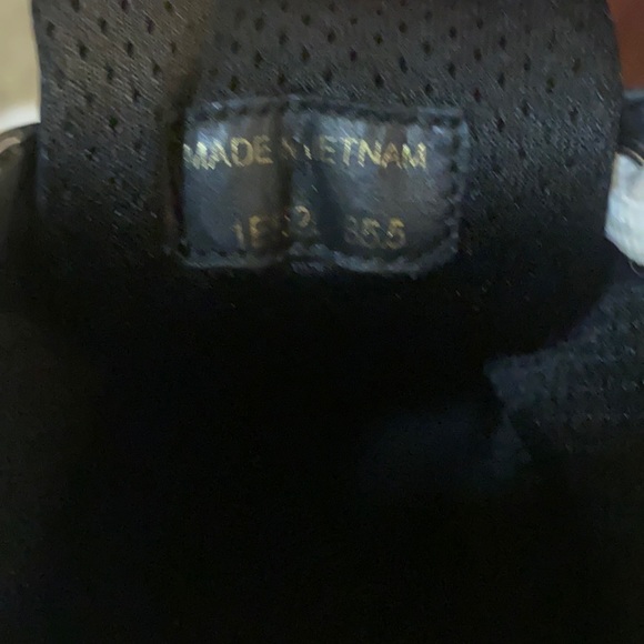 Prada nylon shoes. color black, but you can nearly see some blue marine color. - Picture 3 of 4